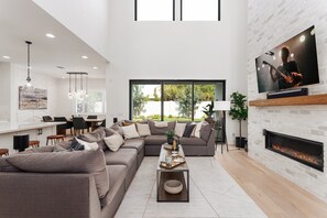 Smart TV, fireplace, books