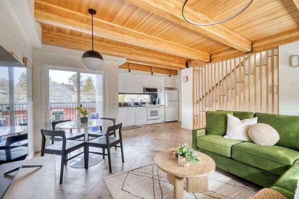 Interior - Alberta Arts Escape - Modern 3BR Townhome (Portland)