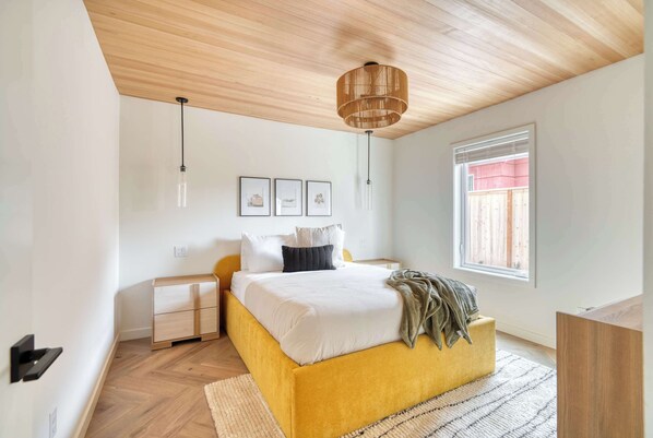 3 habitaciones, tabla de planchar con plancha, cuna de viaje y wifi 