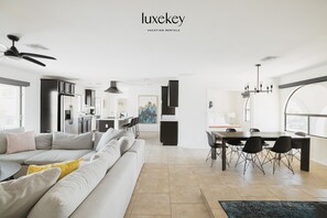 تلفزيون، كُتُب