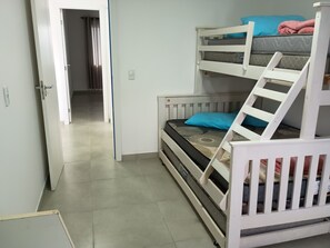 2 habitaciones, wifi gratis, ropa de cama y acceso para silla de ruedas 