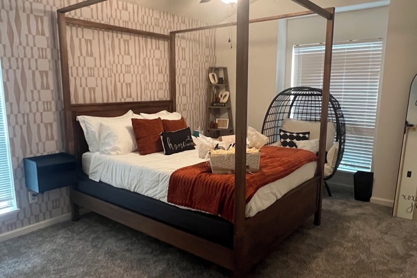 2 habitaciones, tabla de planchar con plancha, wifi y ropa de cama