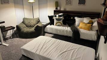 2 bedrooms, iron/ironing board, WiFi, bed sheets