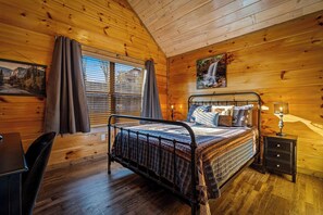 4 bedrooms, iron/ironing board, travel cot, free WiFi