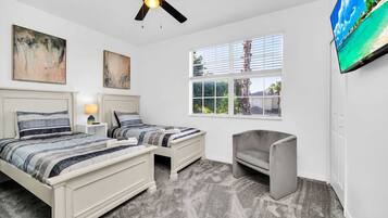 3 bedrooms, iron/ironing board, WiFi, bed sheets