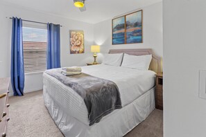 3 chambres, fer et planche à repasser, Wi-Fi, draps fournis