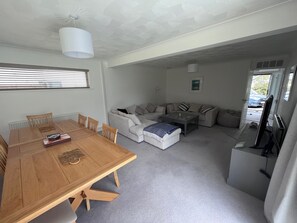 Interior - Sleeps 9- KingBeds- FamilyFriendly- ContactlessCI (Wadebridge)