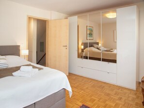 2 bedrooms, internet