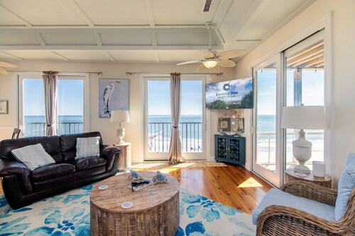 Moon Tide|Oceanfront Showplace|Dog Friendly|Elevator|Rooftop Deck|Family-Friendly Amenities