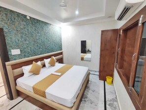 Deluxe Double Room, City View