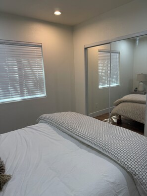 2 bedrooms, free WiFi, bed sheets