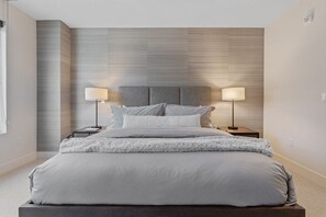 4 bedrooms, free WiFi, bed sheets