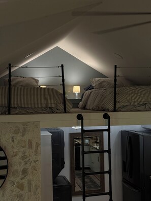 3 chambres, bureau, Wi-Fi gratuit, draps fournis