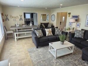 Smart-TV, Videospiele, DVD-Player, Bücher