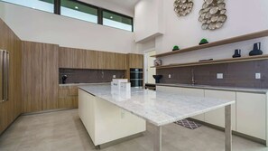 Private kitchen - The Mansion | One and Only Luxurios 8,000 ft Villa (Plantation)
