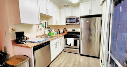 Chic & Cozy 2BR at Westpark Luxe – Complimentary Parking