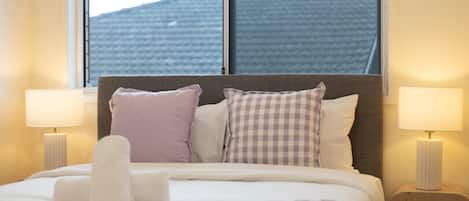 4 chambres, fer et planche à repasser, Wi-Fi, draps fournis