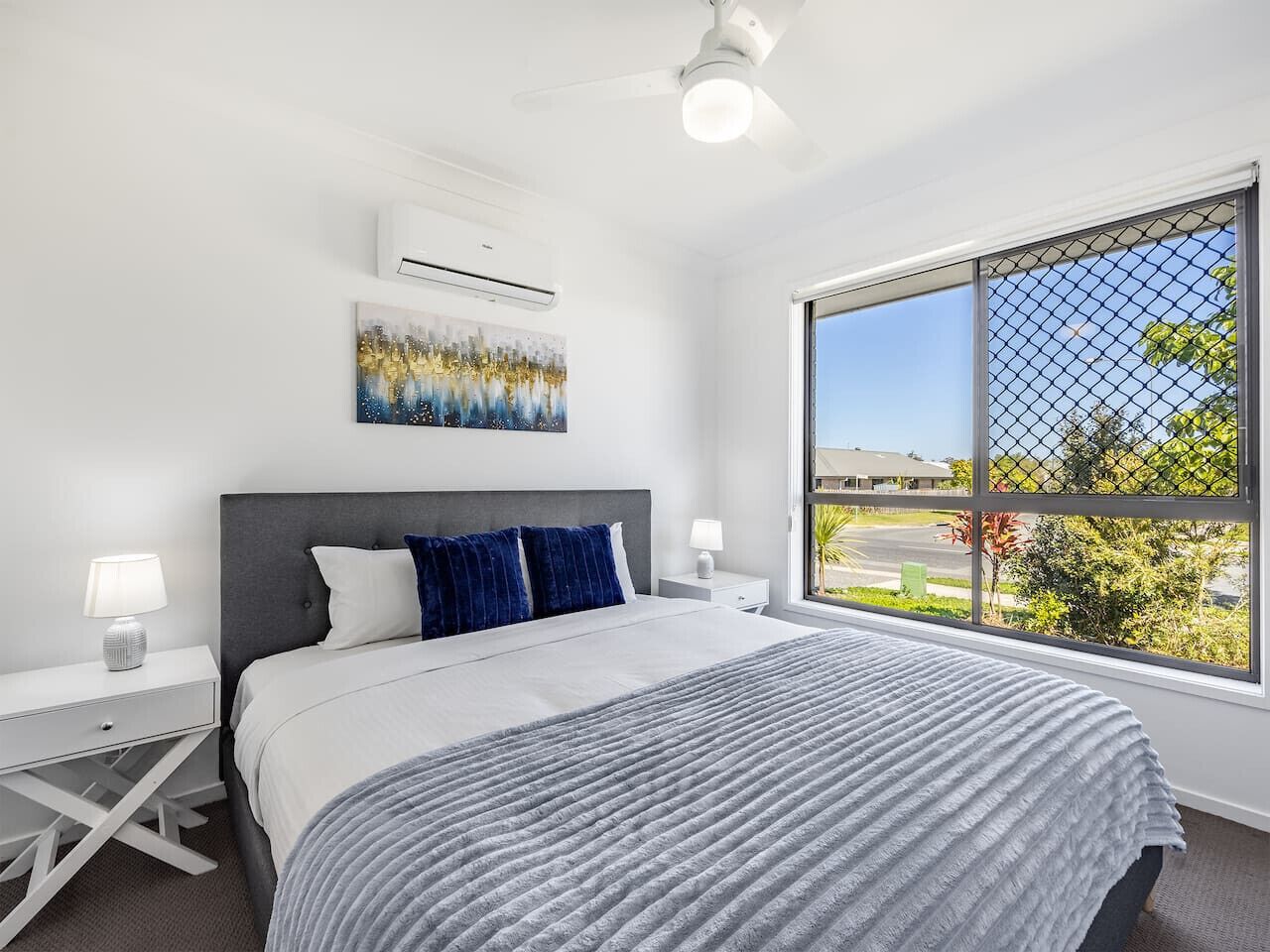 3 bedrooms, desk, iron/ironing board, WiFi