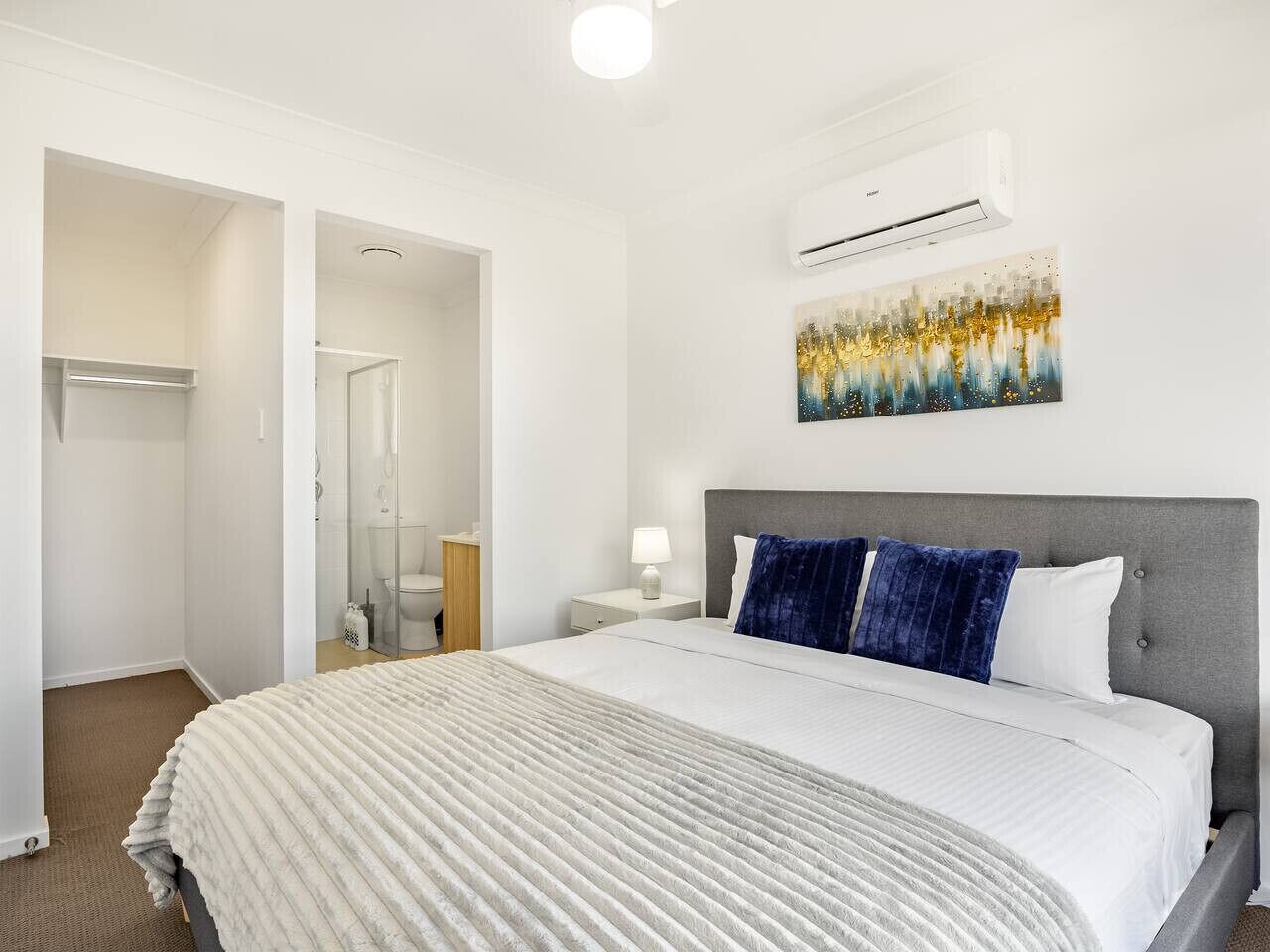 3 sovrum, skrivbord, strykjärn/strykbräda och wi-fi