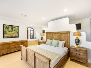 5 عدّة غرف نوم ومكواة/لوح كي وواي فاي وملاءات أسرّة