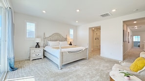 4 bedrooms, iron/ironing board, WiFi - Fabulous 4-bedroom house with AC in irvine Lake Forest (Lake Forest)
