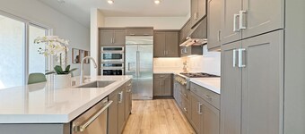 Fabulous 4-bedroom house with AC in irvine Lake Forest