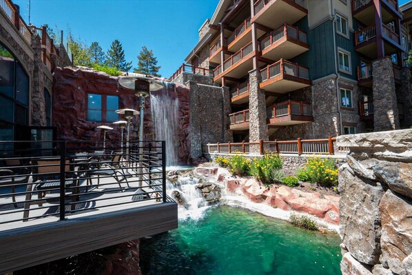 Enceinte de lâhĂ©bergement