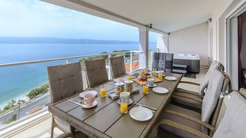 Apartment | Balcony