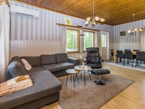 TV - Perälän pirtti by Interhome (Posio)