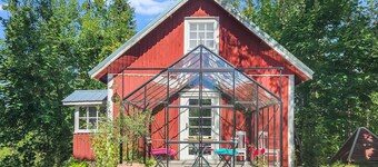 Den lilla röda stugan by Interhome