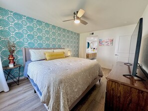 2 bedrooms, desk, iron/ironing board, travel cot