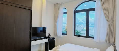 Deluxe Double Room | Free WiFi, bed sheets