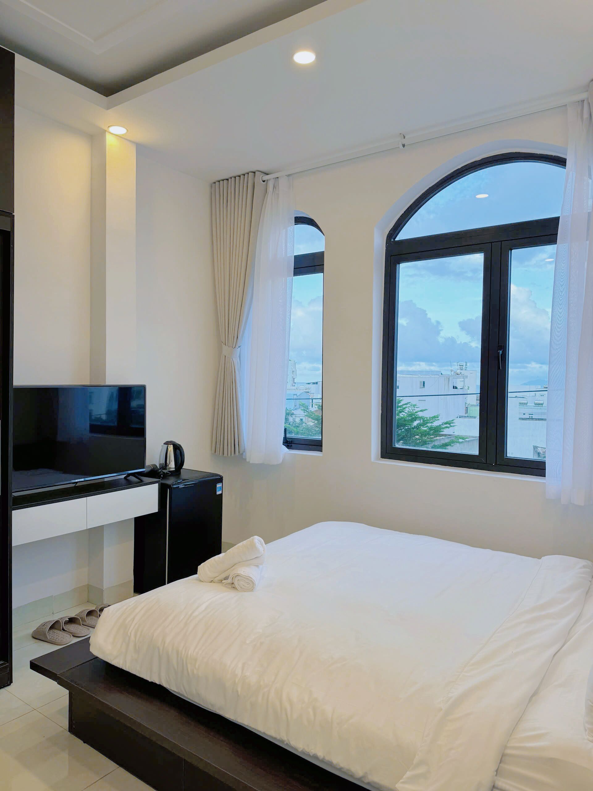 Free WiFi, bed sheets