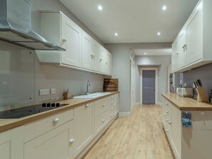 Dishwasher, high chair