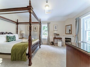 6 bedrooms, free WiFi