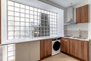 コーヒー / ティーメーカー、調理器具と食器