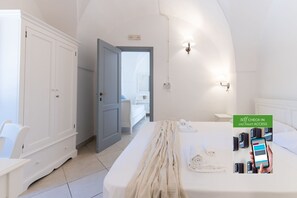 11 bedrooms, iron/ironing board, travel crib, free WiFi