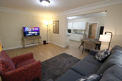 Eden’s Comfort Suite - Near I-10