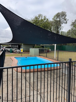 10 outdoor pools