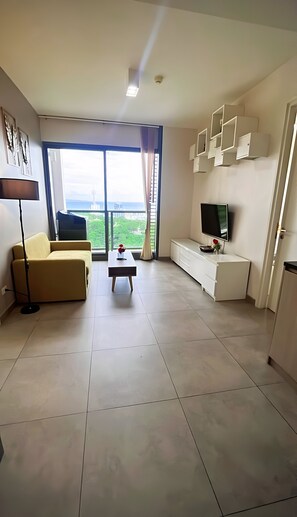 Departamento, 3 habitaciones, para fumadores, balcón | Sala de estar