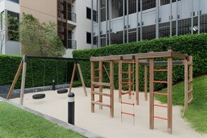 Departamento, 3 habitaciones, para fumadores, balcón | Área infantil