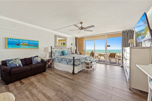 Beachfront Studio Retreat on Anna Maria Island