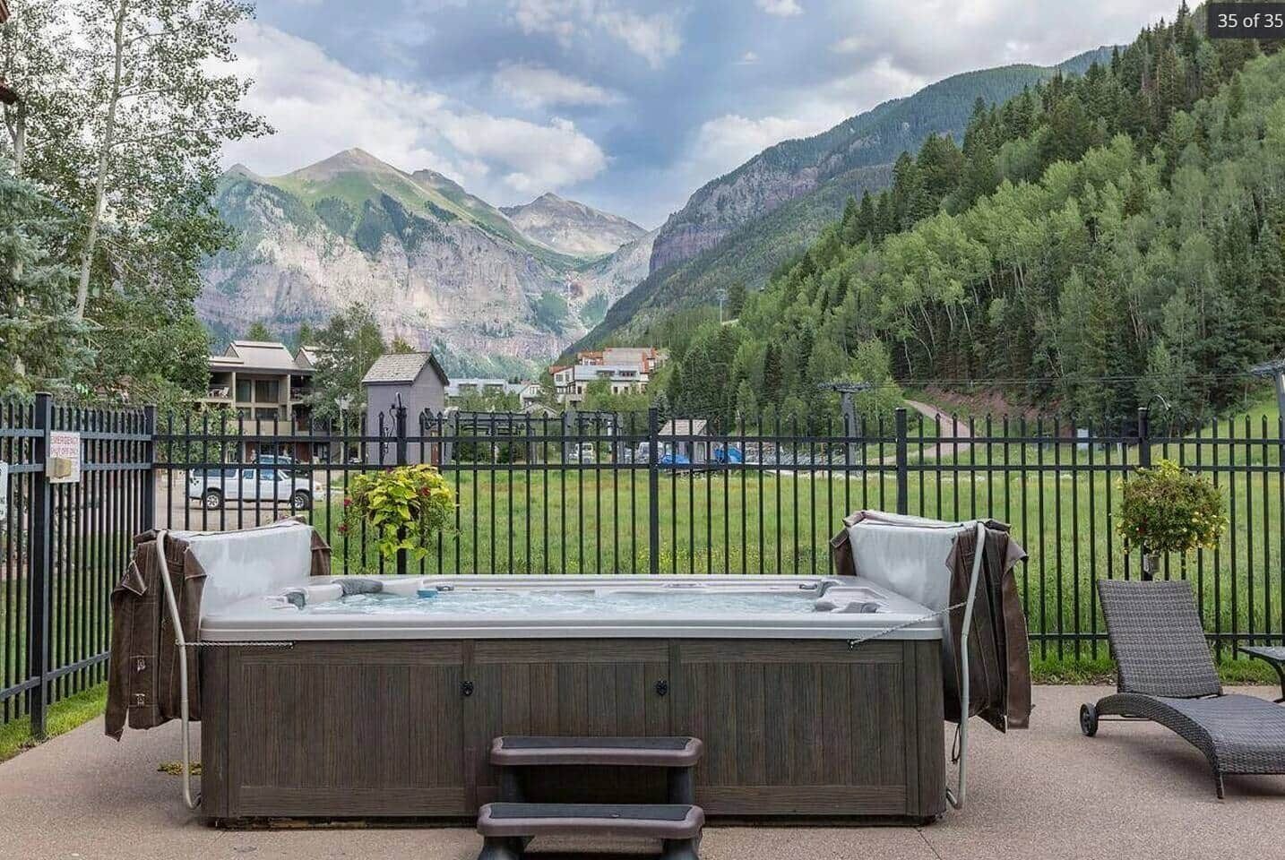 Bain à remous extérieur