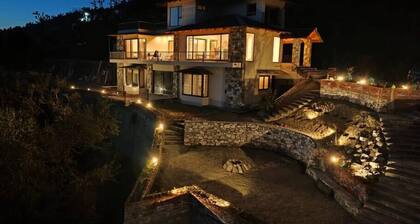 Hilltop 4 BHK Homestay near Bhimtal