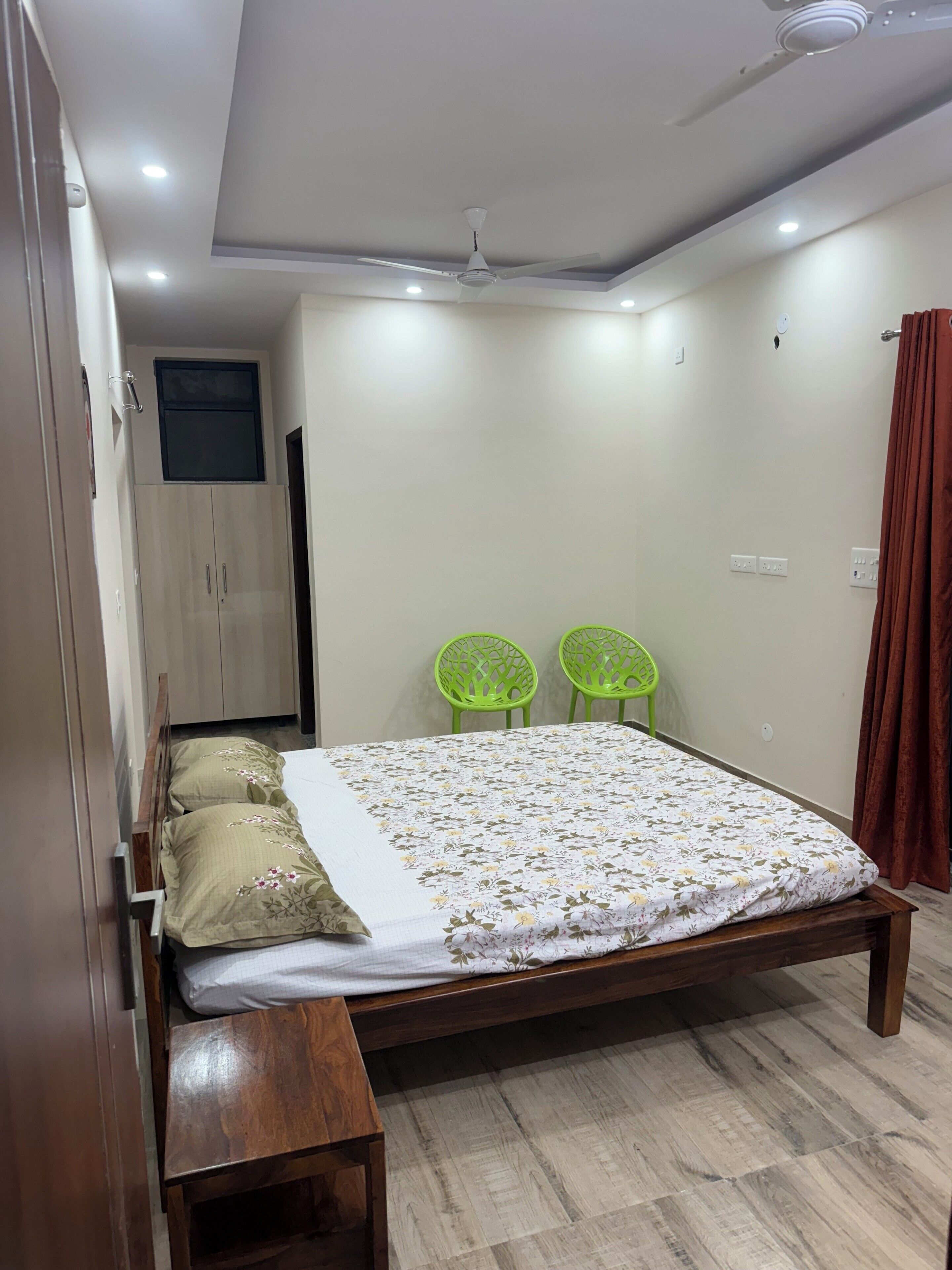 1 bedroom, iron/ironing board, internet