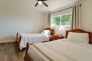 2 bedrooms, desk, iron/ironing board, travel cot