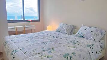 Apartment, 2 Bedrooms, Smoking, Balcony | 3 bedrooms