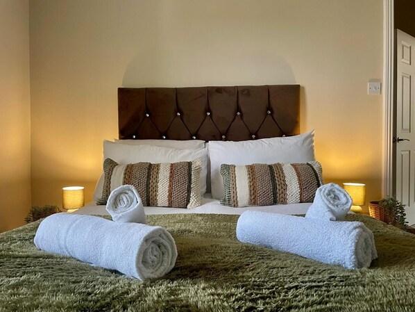 3 bedrooms, iron/ironing board, free WiFi