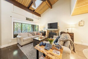 Smart TV, fireplace, video games