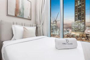 Room - FIRST CLASS | 2BR | Luxe & Lively Living (Downtown)